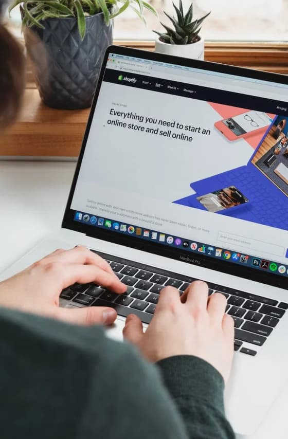 Paiement avec la carte virtuelle MbiyoPay